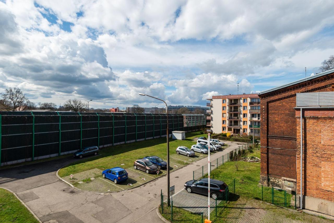 Kairos Apartments - Friends - Darmowy Parking, Blisko Centrum Гливице Екстериор снимка
